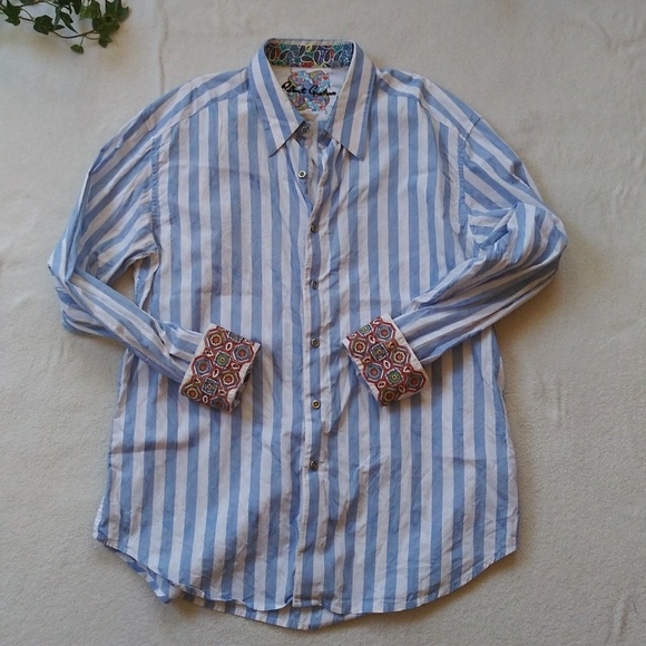 Robert Graham Other - Robert Graham embroidered cuff shirt